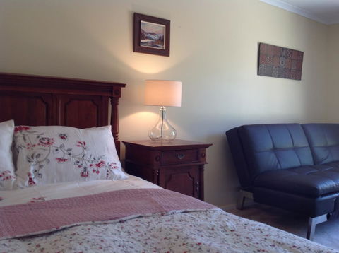 The Cook Cottage - Perth Resorts 5
