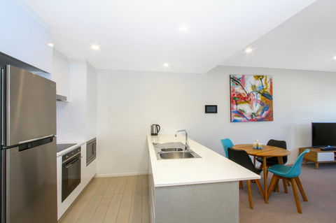 IQ Smart Apartments 704 Braddon ACT - Accommodation Perth 4