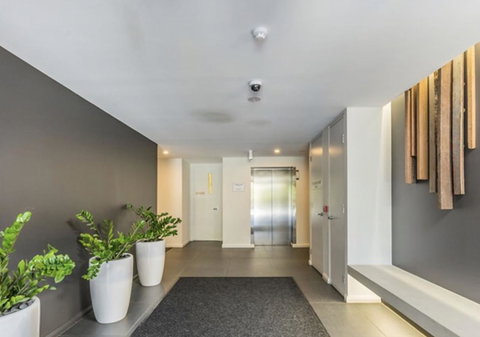 Modern Executive Apt@Barton*1BR*WiFi*Gym*Secure Parking*Canberra - Accommodation Perth 16