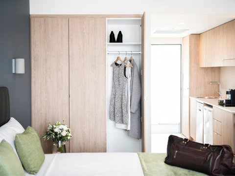 Abode Kingston - Perth Resorts 8