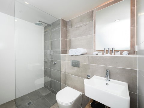 Abode Kingston - Perth Resorts 6