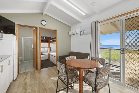 Port Broughton Tourist Park - Perth Resorts 30