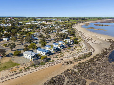 Port Broughton Tourist Park - Perth Resorts 11