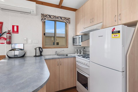 Port Broughton Tourist Park - Perth Resorts 28