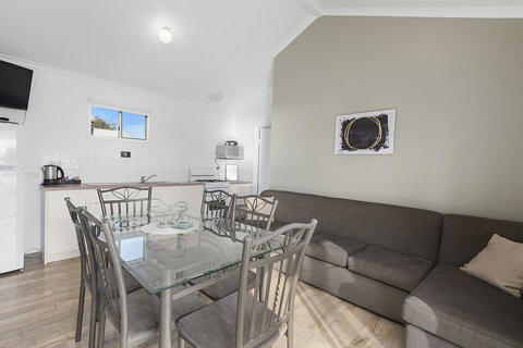 Port Broughton Tourist Park - Perth Resorts 41