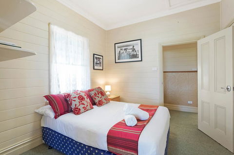 Heritage House Motel & Units - Perth Resorts 16