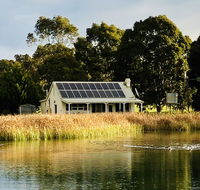 The Lake House Retreat - Accommodation Perth
