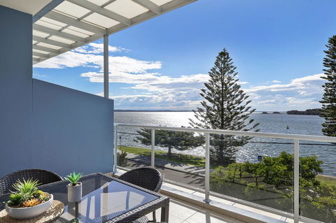 Lakeside Waterfront Apartment The Entrance - Perth Resorts 31