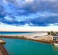 Ocean View Luxury Apartment  Suite - Perth Resorts