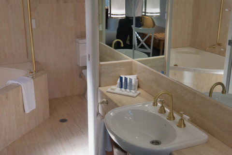 Pacific Bay Resort - Perth Resorts 1