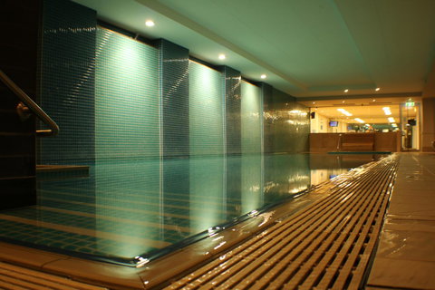 Beachside Luxury Apartments One & Two Bedroom In Beachfront Oaks Pier Building - Perth Resorts 35