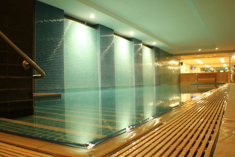 Beachside Luxury Apartments One & Two Bedroom In Beachfront Oaks Pier Building - Perth Resorts 34