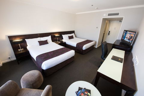 Hotel Grand Chancellor Adelaide - Perth Resorts 1