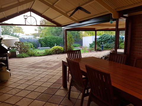 Frog Song At Willunga - Accommodation Perth 13