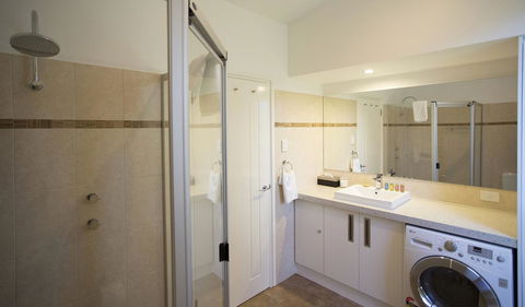 Barossa Pavilions & Glasshouse - Accommodation Perth 12