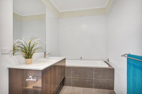 Eastern Breeze - Perth Resorts 32