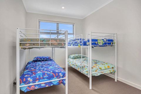 Eastern Breeze - Perth Resorts 24