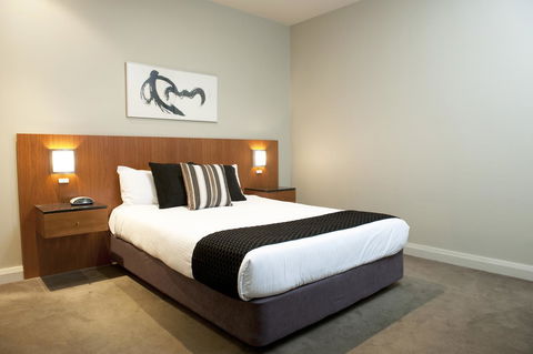 Mantra Hindmarsh Square - Accommodation Perth 24