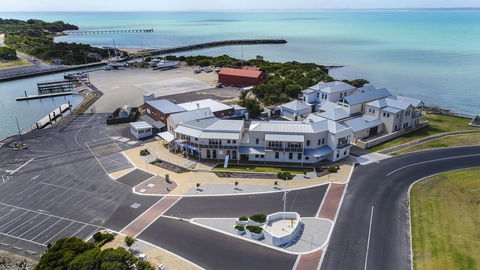 Aloha Waterfront Properties - Perth Resorts 1