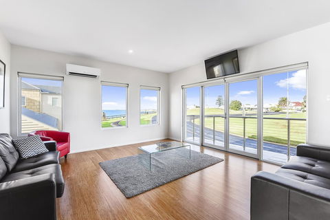 Aloha Waterfront Properties - Perth Resorts 30