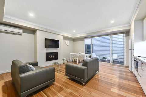 Aloha Central Luxury Apartments - Perth Resorts 6