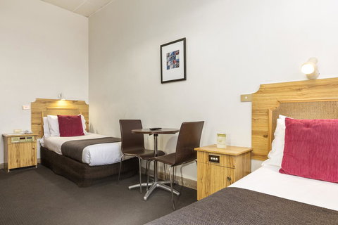 Adelaide Paringa - Perth Resorts 11