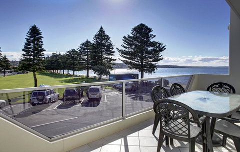 Tasman Beachside Apartment - Perth Resorts 0