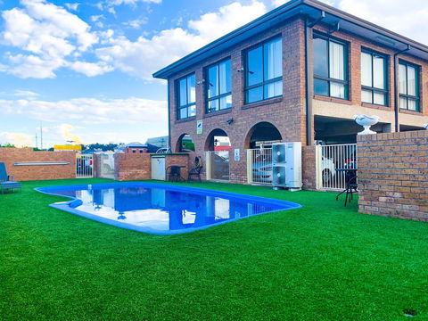 Cumberland Motor Inn - Accommodation Perth 3