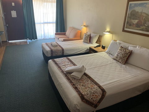 Cumberland Motor Inn - Accommodation Perth 21