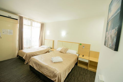 Jacksons Motor Inn - Accommodation Perth 18
