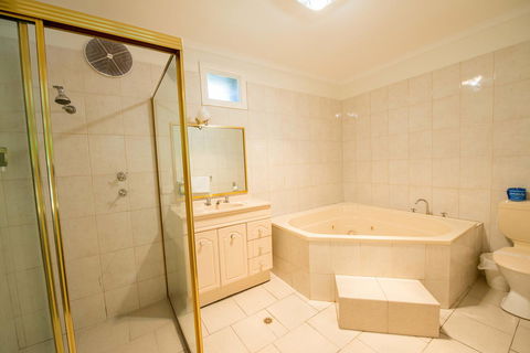 Jacksons Motor Inn - Accommodation Perth 7