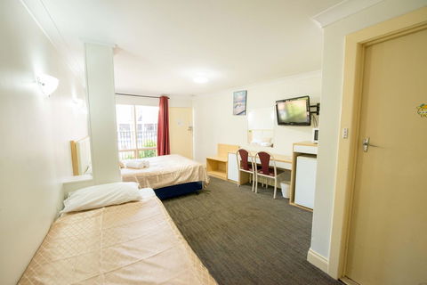 Jacksons Motor Inn - Accommodation Perth 23