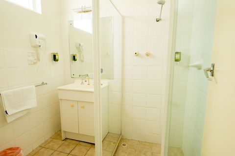 Jacksons Motor Inn - Accommodation Perth 28