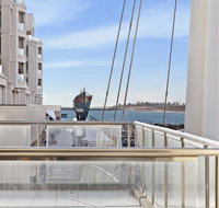 Glenelg Seaside Apartment - Perth Resorts