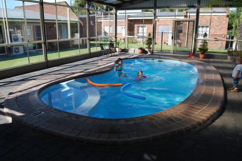 Arkana Motor Inn & Terrace Apartments - Accommodation Perth 2
