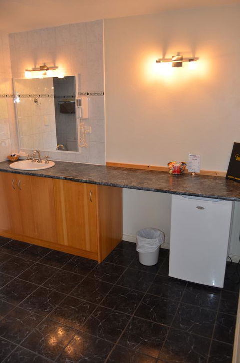 Arkana Motor Inn & Terrace Apartments - Accommodation Perth 37