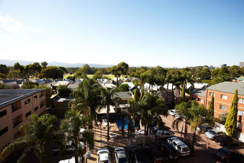 Comfort Hotel Adelaide Meridien - Accommodation Perth 2