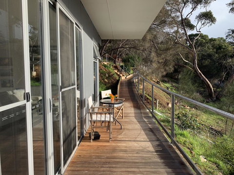 Sunrise On Falie Seaview Eco Accommodation - Perth Resorts 10