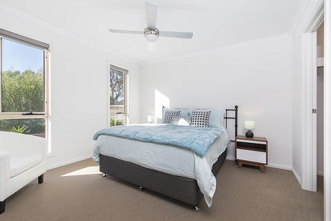 32 West B&B - Accommodation Perth 9
