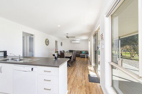 32 West B&B - Accommodation Perth 18