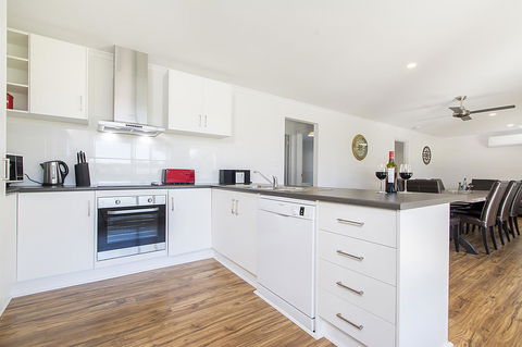 32 West B&B - Accommodation Perth 17