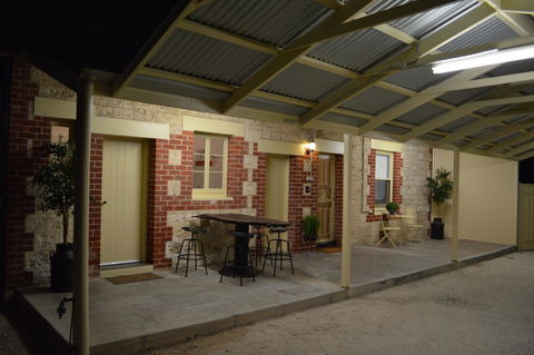 Two Cow Cottage Bed & Breakfast - Accommodation Perth 32