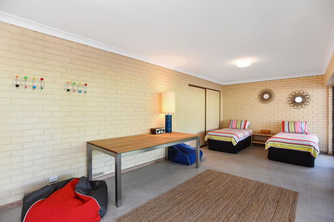 Port Of Call - Port Willunga - C21 SouthCoast Holidays - Perth Resorts 21
