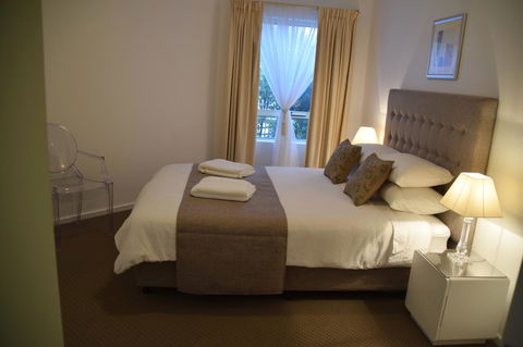Spacious 4 BR And 2 Bathrooms City Apartment - Accommodation Perth 17
