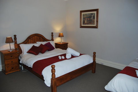 Jacaranda Cottage - Accommodation Perth 7