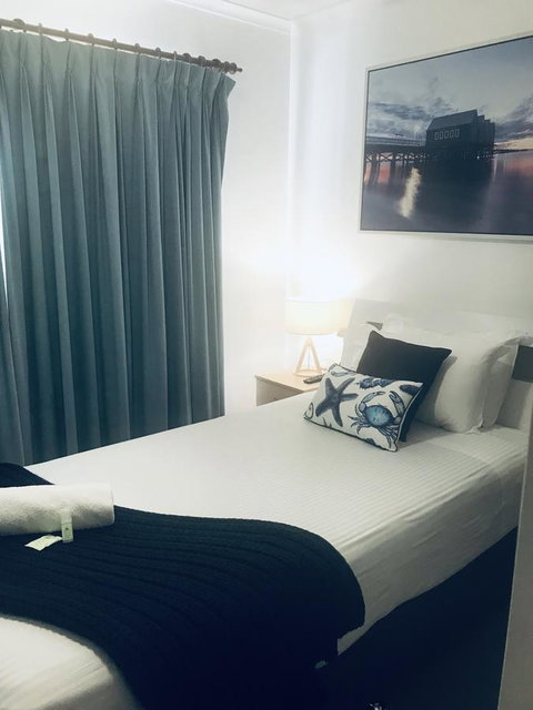 OCEAN BREEZE MOTEL - Accommodation Perth 10