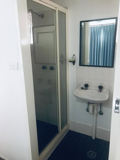 OCEAN BREEZE MOTEL - Accommodation Perth 7