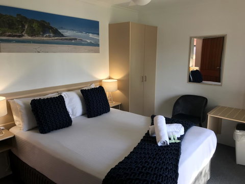 OCEAN BREEZE MOTEL - Accommodation Perth 6