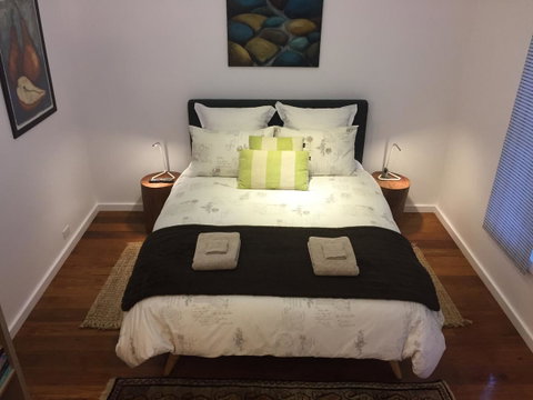 Smiths Lake House - Accommodation Perth 12