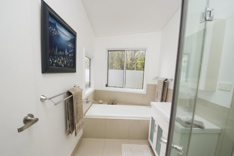 Smiths Lake House - Accommodation Perth 19